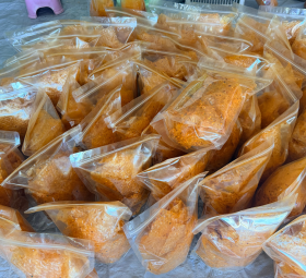 Bánh tráng trộn ở Tây Ninh đang rất được nhiều du khách ưa chuộng
